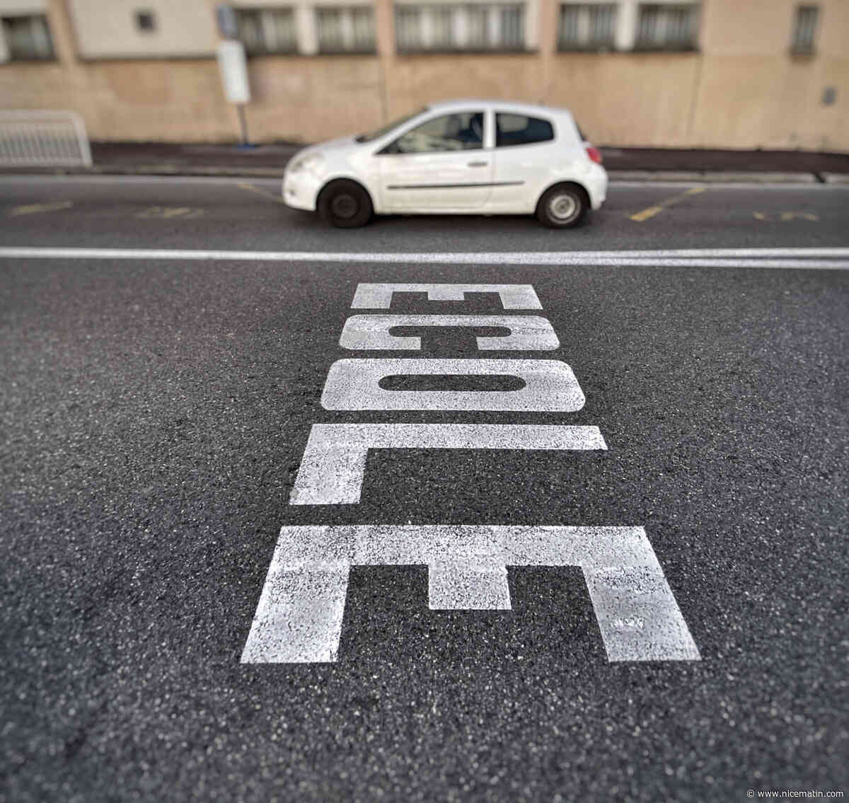 "La quasi-totalité des établissements dépassent les seuils de recommandation de l’OMS": étude accablante sur l'air que nos enfants respirent quand ils vont à l'école
