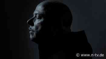 Musikalischer "Mascara-Killer": VNV-Nation-Frontmann Ronan Harris öffnet mit "Construct" seine Seele