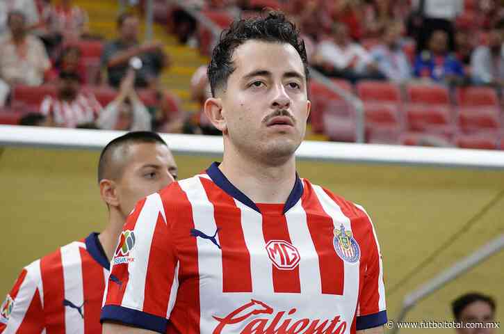 Chivas puede encontrar al reemplazo de Alan Mozo en Pumas