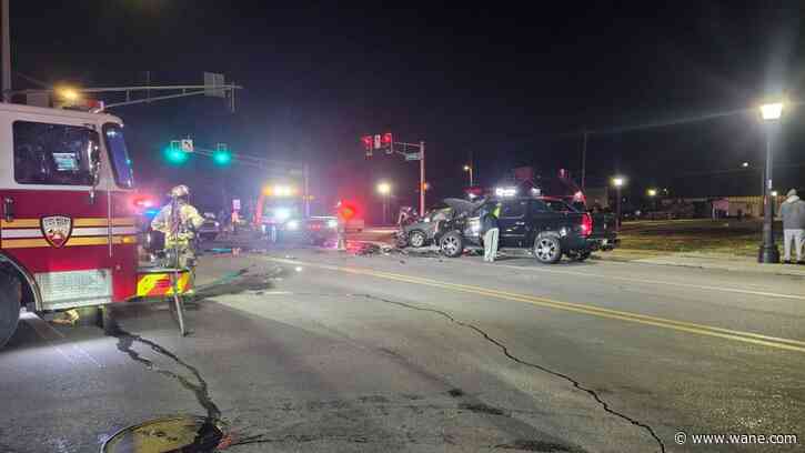 Failed traffic stop leads to pursuit ending in three car crash at a Fort Wayne intersection