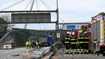 Unfall auf Mittlerem Ring: Lkw durchbricht Leitplanke – zwei Verletzte