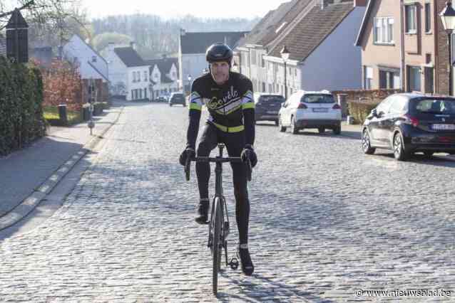 DE STRAVA-KONING. Winkeluitbater Sonny Callens leeft zich al jaren uit op de Nokereberg: “Altijd op de kasseien naar boven want via het voetpad is wat simpel, toch?”