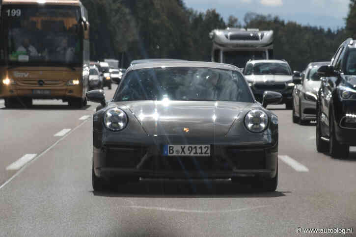 Politie pakt irritantste snelwegrijders op briljante wijze aan