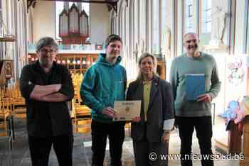 Thomas (17) uit Melle wint Theolympiade met pakkend gedicht: “Ik geloof dat we samen veel kunnen bereiken”