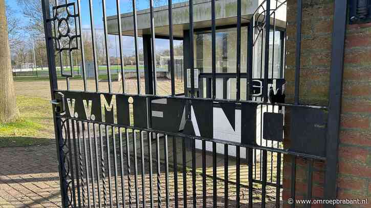 Voetbalelftal uit de competitie gehaald na intimideren scheidsrechter