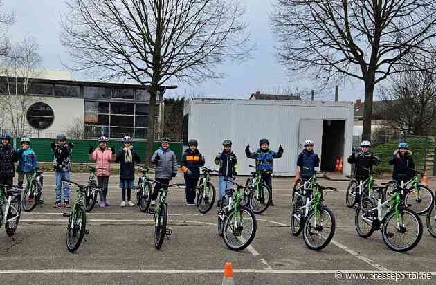 POL-PDLU: Nach 25 Jahren 30 neue Fahrräder für die Jugendverkehrsschule