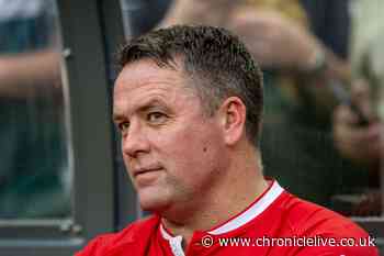 Michael Owen makes 'strange' Newcastle United cup admission after showing Liverpool colours