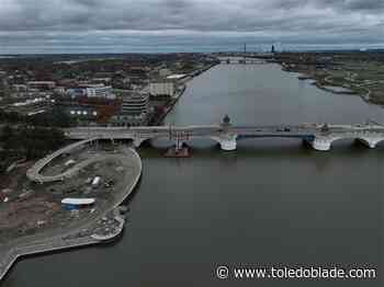 Glass City Riverwalk lauded with Best of the Midwest travel award