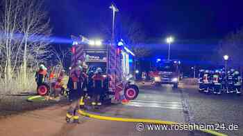 Brand in Personenzug: Feuerwehr in Ampfing gefordert