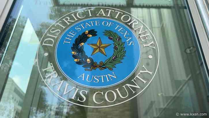 Austin police officer pleads guilty for use of excessive force during 2021 arrest