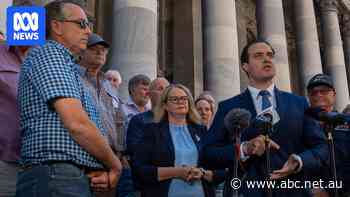 SA farmers take 'gut-wrenchingly hard' drought battle to parliament