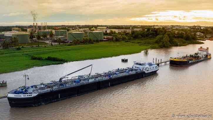 Binnenvaarttanker Rhode Island van Wijgaart Shipping aan de slag in Suriname
