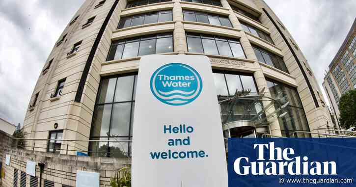 Green campaigners attempt citizen’s arrests of Thames Water executives