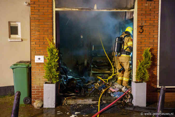 Bedrijfspand zwaar beschadigd door brand