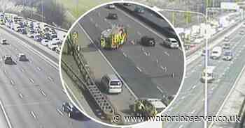 Watford and Rickmansworth crews extinguish car fire on M25