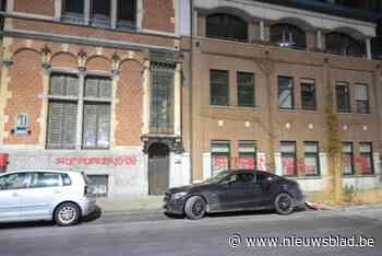 Verwarde man (31) die stadhuis bekladde met slogans in rode verf voor de rechter