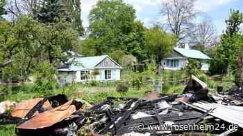 2023 komplett abgebrannt: Funkel-Fund unter Kirchenruine in München