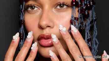 Jewelery Nails lassen alle anderen Nagel-Trends alt aussehen