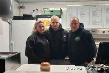 Geen barak meer, Egems Frietuurke vindt nieuwe stek in woning: “Enorme verbetering, in de winter is het afzien”