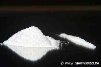 Vrouw die ’s nachts speed dealt met 8-jarig dochtertje achterop de brommer krijgt twee jaar cel