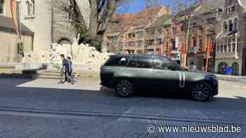 Maatregelen tegen foutparkeerders voor Truiens oorlogsmonument: “Moeten onze oud-strijders eren”