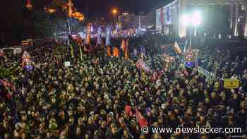 In beeld | Turken protesteren tegen aanhouding burgemeester Istanboel