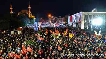Duizenden Turken de straat op uit protest tegen aanhouding rivaal Erdogan