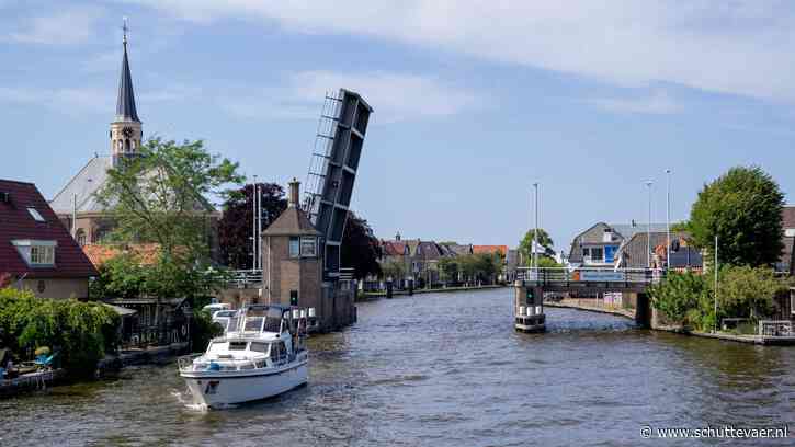 Tien uur omvaren door gelijktijdig werk aan brug Ouderkerk en Woubrugsebrug