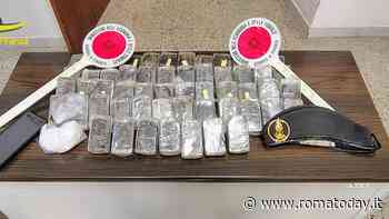 I pusher in viaggio da Roma a Civitavecchia con sette chili di droga in auto