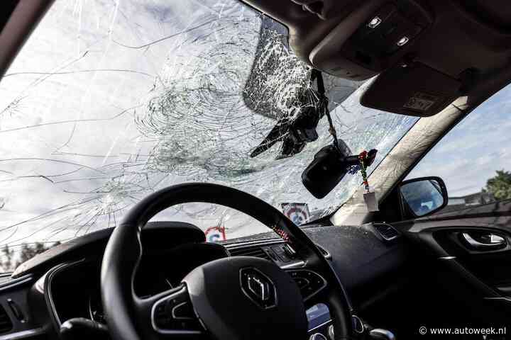 Minder ongelukken, autoverzekering toch duurder: komt door veiligheidssystemen