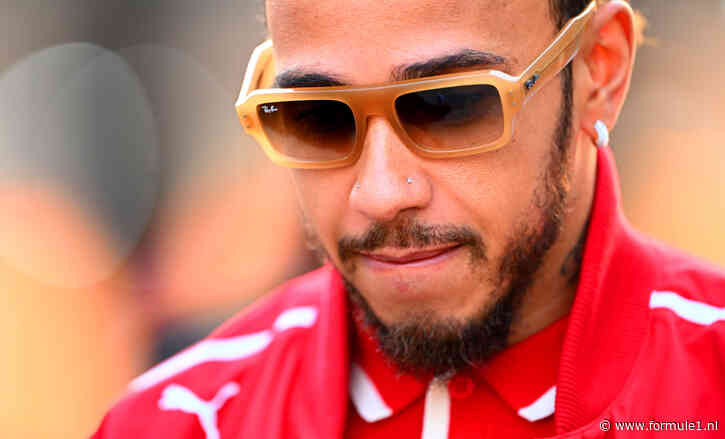 Hamilton slaat terug na kritiek: ‘Verstappen ‘misbruikt’ zijn ingenieur al jaren’