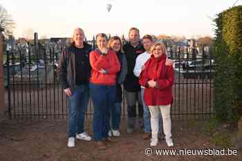 Het begon als applaus voor de zorg tijdens corona, na 5 jaar komen buren nog altijd buiten om praatje te slaan: “We zijn echt naar elkaar toe gegroeid”