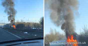 Shocking video shows fuel tanker in flames on M25 causing traffic chaos near A21