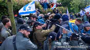 Tausende Menschen protestieren gegen Israels Regierung