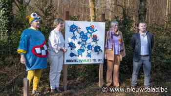 Speels Tuubjespad in park Halle leert kinderen hoe ze hun tanden poetsen