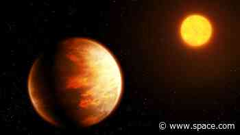 Astronomers discover exotic atmosphere on scorching hot exoplanet Cuancoá. 'Like finding a snowball that hasn't melted in a fire'