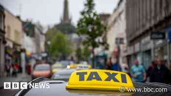 Taxi driver suspended over guide dog refusal