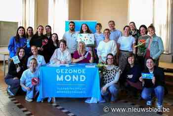 Kinderen leren op speelse manier hoe hun mond gezond te houden