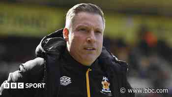 Cambridge boss Harris wants positive end to season