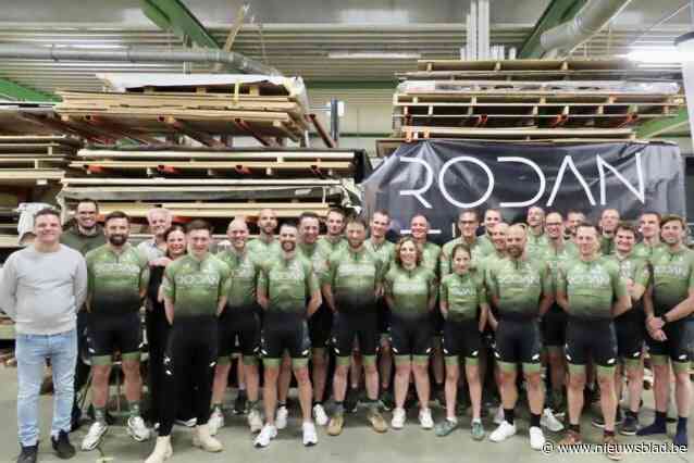 Bosbikers zitten in het nieuw