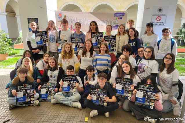 Leerlingen college zingen samen met Italiaanse collega’s