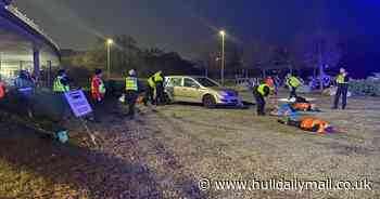 Huge training exercise in Hull city centre simulates emergency response to terrorist attack