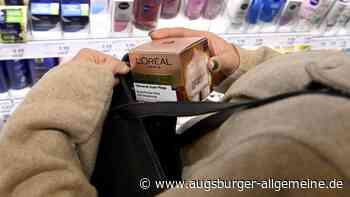 44-Jährige klaut Kosmetikartikel im Drogeriemarkt