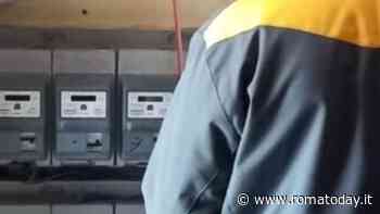 Allacci abusivi al Corviale, 13 appartamenti con la corrente gratis