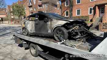 Zwei Autos in Flammen – Brandserie in Hummelsbüttel geht weiter