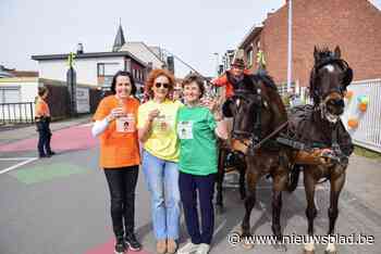 Leerlingen vieren 100 dagen van afscheidnemende directeur en kleuterjuffen: “Enorme verrassing”