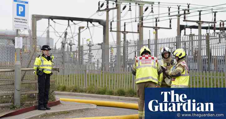 Counter-terror police leading inquiry into ‘unprecedented’ Heathrow fire