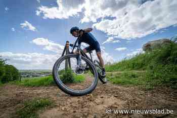 Frans Claes en Kevin Panhuyzen finishen als veertiende in koninginnenrit Cape Epic