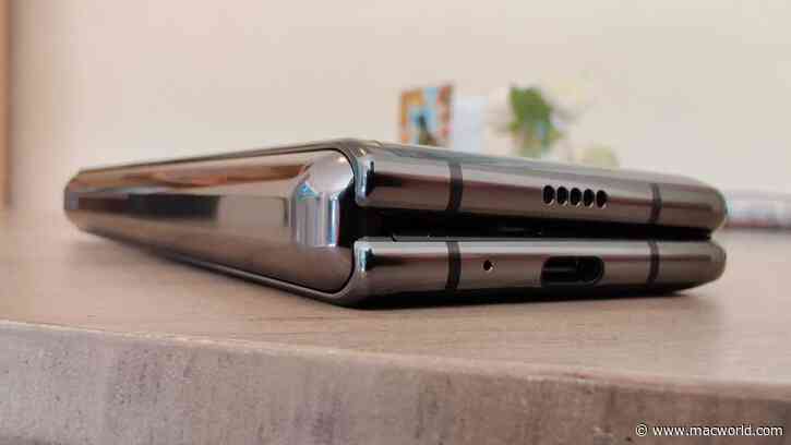 The folding iPhone’s killer feature might be a LiquidMetal hinge