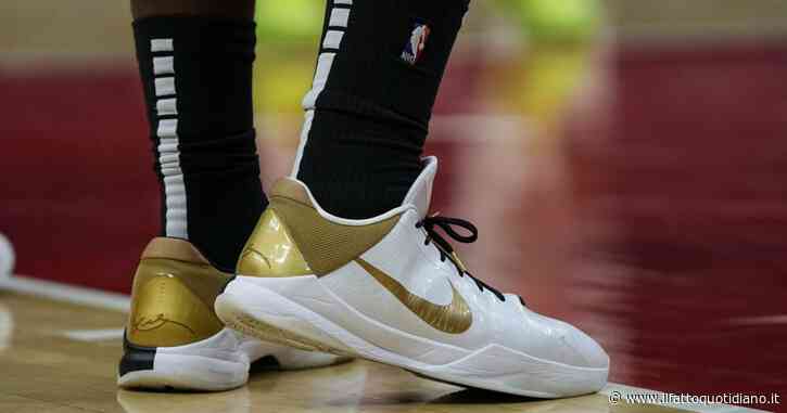 Nike affondata in Borsa dai dazi di Trump: preoccupano le tariffe con la Cina